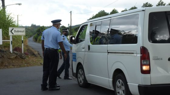 Zone rouge : un guichet automatique mobile de la SBM installé à  Dubreuil