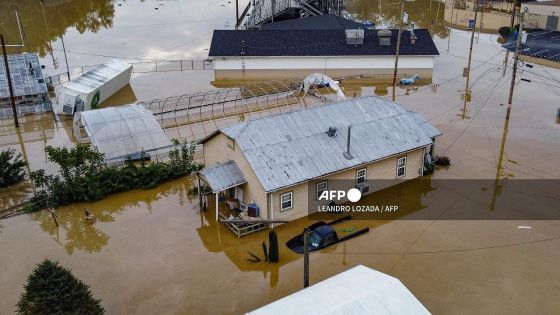 Au moins 16 morts dans les pires inondations jamais vues aux États-Unis 