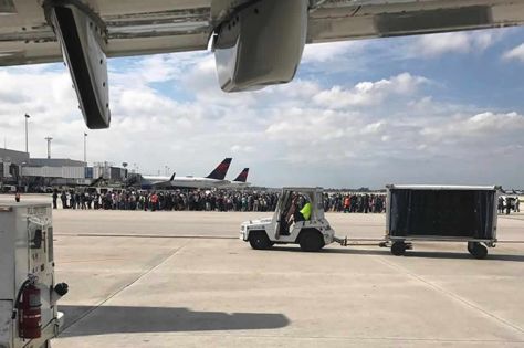 5 morts et 8 blessés dans une fusillade à un aéroport de Floride
