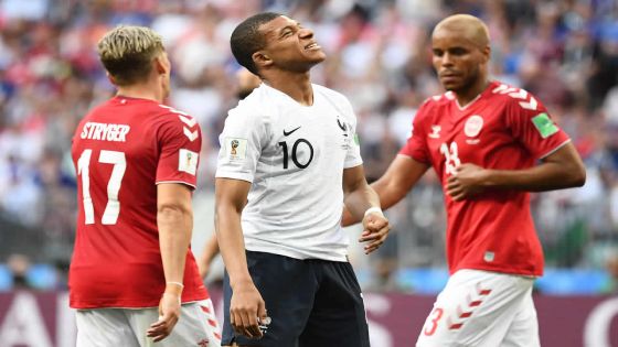 Mondial 2018 : les Bleus finissent premiers au bout de l'ennui