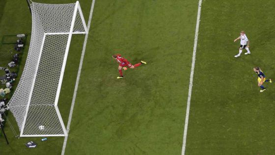 Mondial 2018: l'Allemagne, tenante du titre, menée 1 à 0 par la Suède à la pause, menacée d'élimination