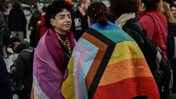 La Grèce dit «oui» au mariage homosexuel et à l'adoption pour les couples de même sexe 