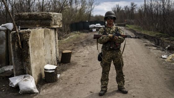 Ukraine : la Russie frappe après le naufrage du Moskva, Zelensky réclame plus d'armes