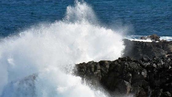 Avis de fortes houles maintenu : « Vagues de 6 m 50 ces dernières 24 heures », indique la météo