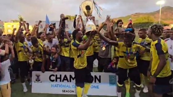 Football : La Cure Waves SC monte en Super League