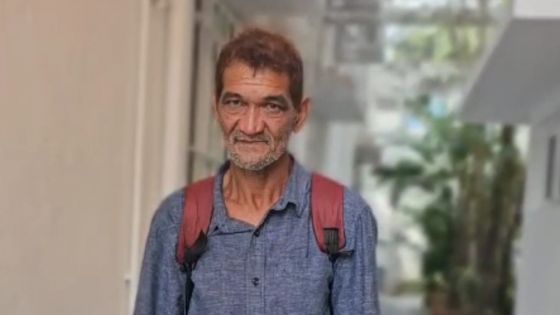 Menacé et « harcelé » par un voisin : il abandonne sa maison pour vivre comme un sans-abri