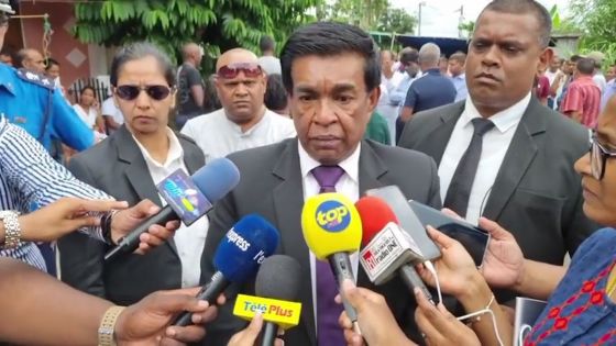 Drame de Mare-Longue : le Président rend visite aux familles endeuillées