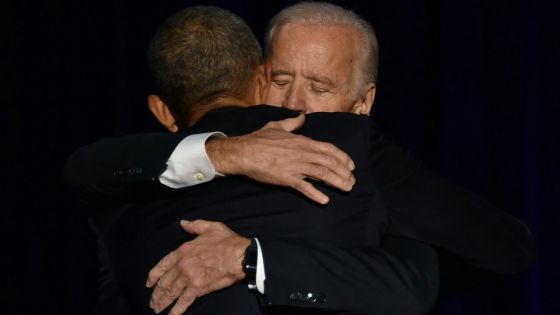 Barack Obama salue la victoire historique de Joe Biden