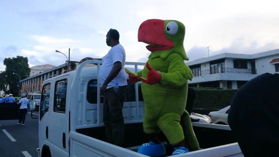JIOI: la mascotte Krouink descend dans la rue