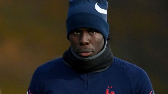 Angleterre: une vidéo de Kurt Zouma frappant son chat fait scandale