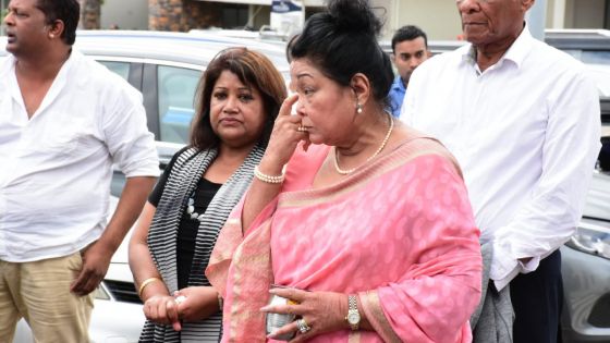 Lady Joyce Castellano-Bacha en larmes : «Je craque parce que tout ce qu’on écrit me fait mal»