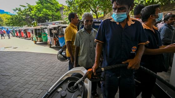 Sri Lanka : hausse record des prix des carburants