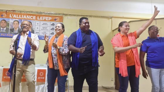 Réunion de l’Alliance Lepep à la salle Jean Lebrun à Les Salines : le manifeste électoral de l’Alliance du Changement pris pour cible