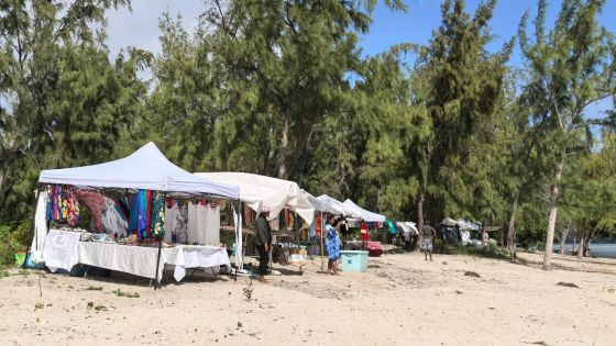 L’Île-aux-Bénitiers rouvre : soulagement pour plaisanciers et commerçants