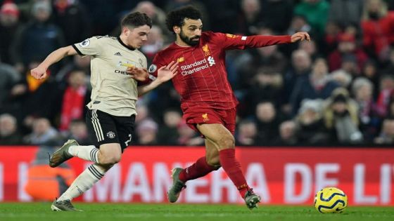 Liverpool bat Manchester United et distance City