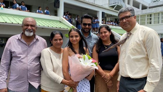 Cheshta Randhay, la première lauréate du collège Lorette de St-Pierre