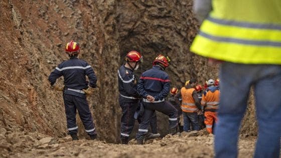 Maroc: dans le tunnel, les sauveteurs de Rayan avancent centimètre après centimètre