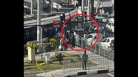 Quatre-Bornes : Collision entre un tram et une voiture