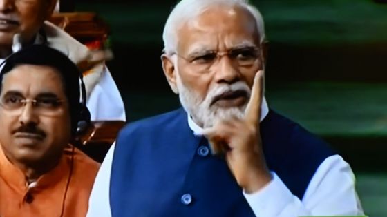 Inde : les députés quittent le parlement avant le discours de Modi