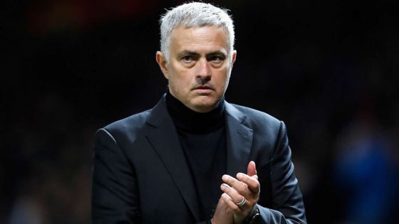 José Mourinho viré de Manchester United 