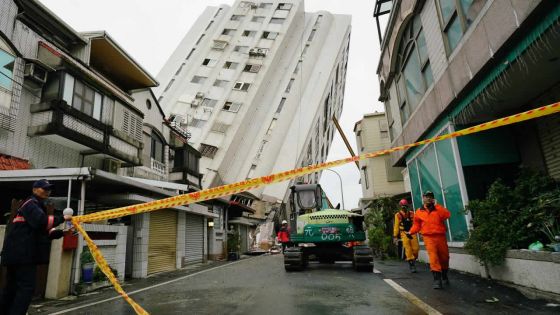 Taïwan: un séisme renverse des immeubles