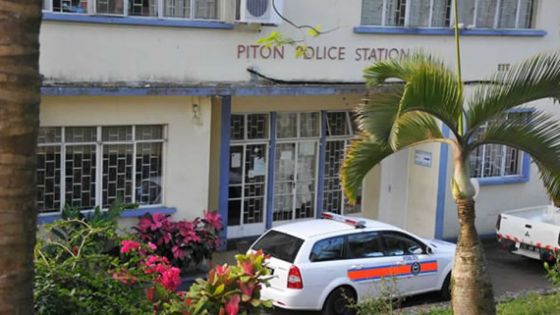 Au poste de police de Piton : de l’héroïne trouvée dans un paquet de chips