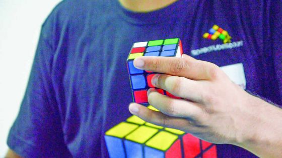 Première compétition nationale de Speedcubing - Rubik's Cube : l'engouement pour le casse-tête