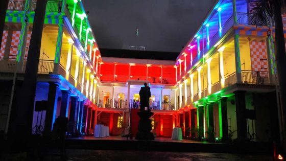 50 ans d'Indépendance : le quadricolore habille les bâtiments