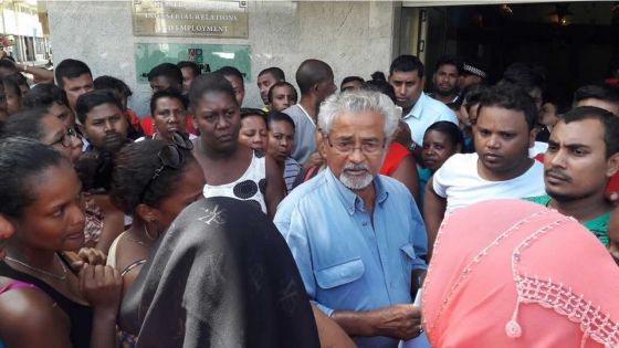 Port-Louis : marche de protestation contre les licenciements 