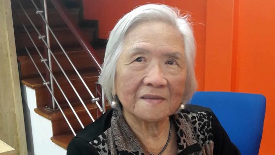 Le talent ne tarit pas avec l’âge : Juanita ( 81 ans) chanteuse et comédienne veut remettre ça