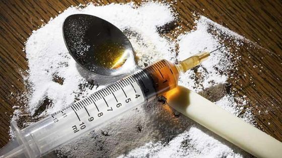 Enfer de la drogue : il menace sa mère de mort pour refus de le financer