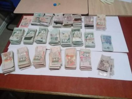 120 doses d'héroïne et Rs 272 850 saisies à Quatre-Cocos : deux arrestations 