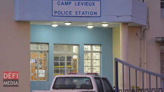 Camp-Levieux : 20 personnes arrêtées pour trafic de drogue et vol