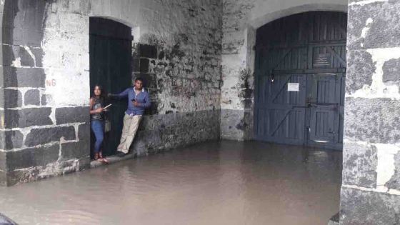 Les Casernes centrales envahies par les eaux