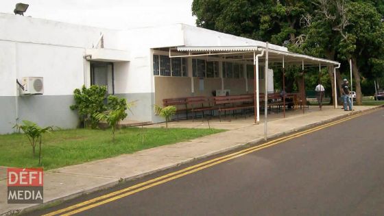 Au tribunal de Rose-Hill : un détenu agresse deux policiers en voulant s’évader