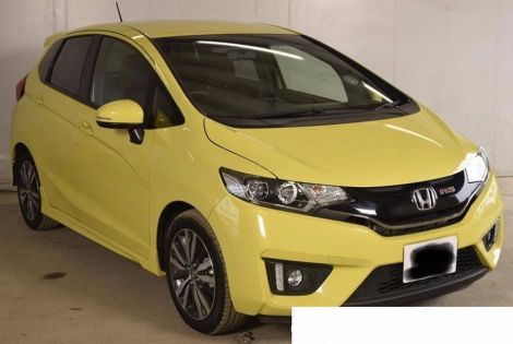 Hit-and-run à Eau-Coulée : la police recherche une Honda Fit jaune