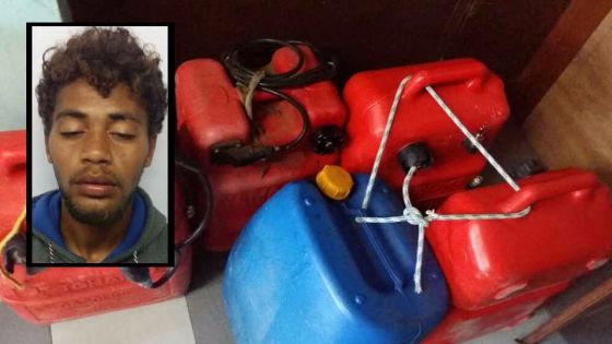 Mahébourg : un homme arrêté pour avoir volé cinq bidons d'essence sur un catamaran