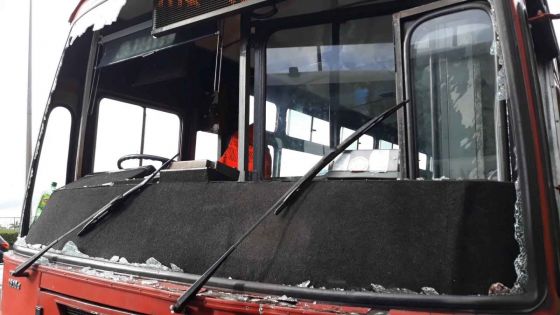 Trianon : collision entre deux autobus