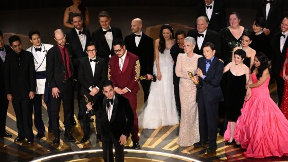Everything Everywhere All At Once remporte l'Oscar du meilleur film