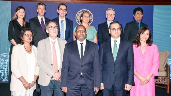 Le comité consultatif comprenait des membres de la Banque centrale et des professeurs de la Toulouse School of Economics.