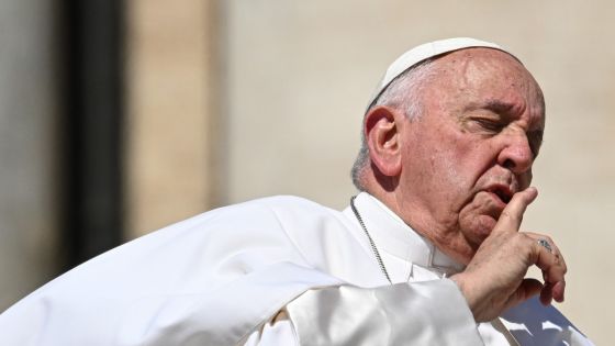 Le pape va être opéré d'urgence mercredi pour un risque d'occlusion intestinale 