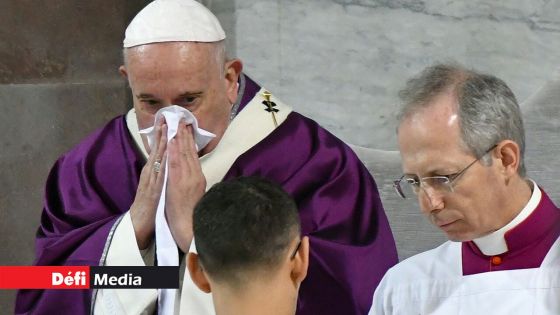 Le pape renonce à une retraite spirituelle à cause d'un «rhume»