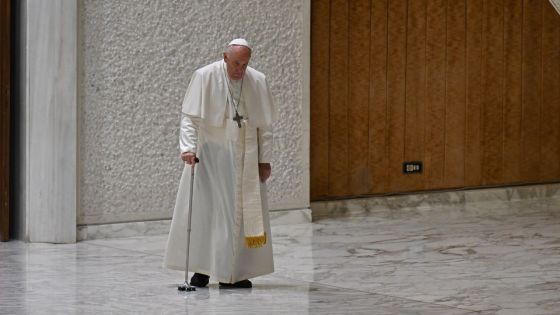 Le pape dit avoir reçu comme une gifle les témoignages d'autochtones canadiens