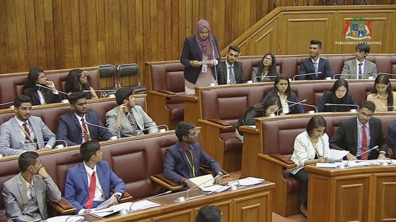 National Youth Parliament : suivez en direct la prestation des parlementaires en herbe...