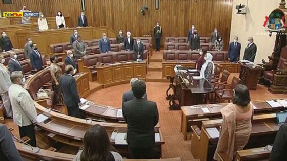 Parlement : suivez la séance des questions adressées aux ministres