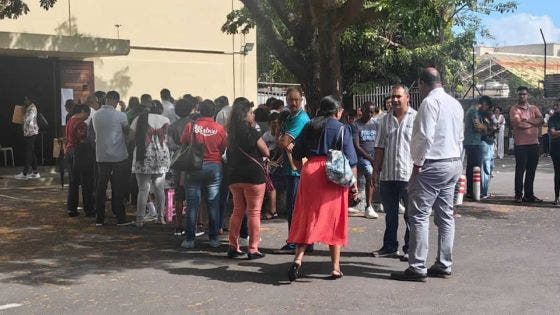 Ruée pour les collèges catholiques vendredi : seules 2 000 places disponibles 