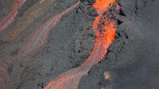 La Réunion: première éruption de l'année pour le Piton de la Fournaise