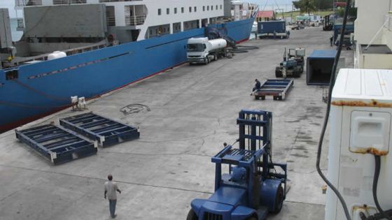 Au Port de Rodrigues : la SST soupçonne le sergent Perrine d’avoir enlevé des colis de drogue 