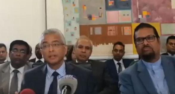 Pravind Jugnauth estime «indigne» le comportement de Xavier-Luc Duval 