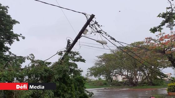 Forte tempête Calvinia - Réseau électrique : 6 000 foyers sans électricité